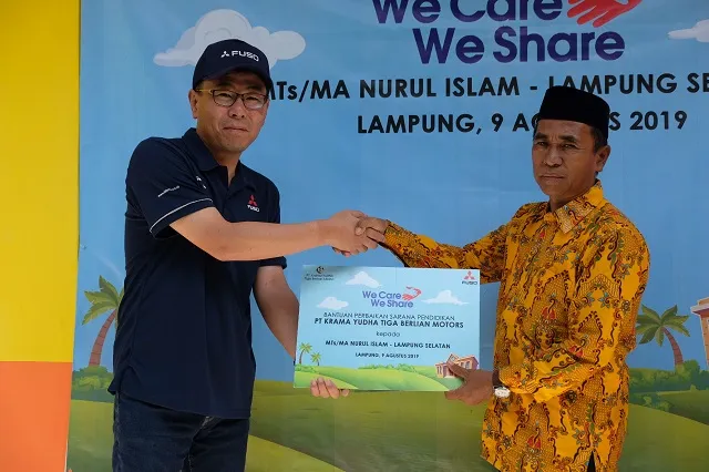 Pijarkan Kembali Semangat Belajar Anak-Anak Penyintas Tsunami Selat Sunda, KTB Bantu Perbaikan Sarana Pendidikan di Pesisir Lampung Selatan Melalui Program CSR “We Care, We Share” ke-14