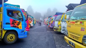 Pecinta Truk Mitsubishi Fuso Ramaikan Jambore Nasional Canter Mania Indonesia Community di Purbalingga