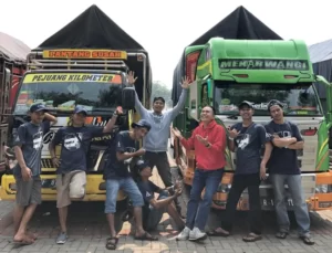 Tantangan Menjadi Seorang Supir Truk