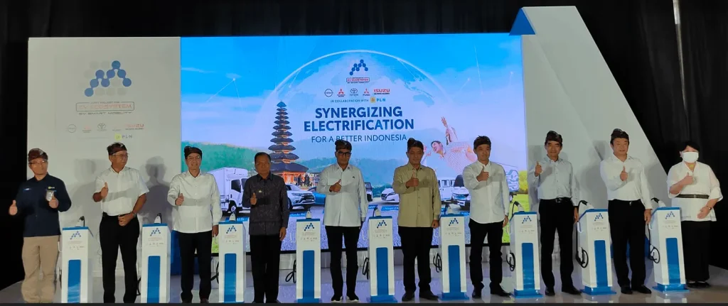 Uji coba truk listrik, eCanter kepada konsumen akan dimulai di Bali